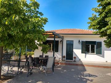 Villetta singola con giardino