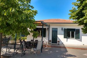 Villetta singola con giardino