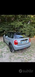 MINI COOPER D 2018. Condizioni perfette.