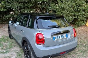 MINI COOPER D 2018. Condizioni perfette.