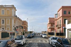 Ostia grazioso bilocale ammobiliato