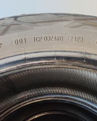 GOMME 215/55 R17 94 V Continental ECOCONTACT