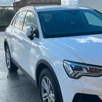 AUDI Q3 35 TFSI