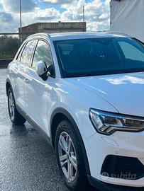 AUDI Q3 35 TFSI