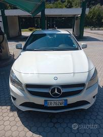MERCEDES CLA 180 Benzina - 2013