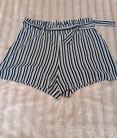pantaloncini da donna elasticizzati a vita alta 