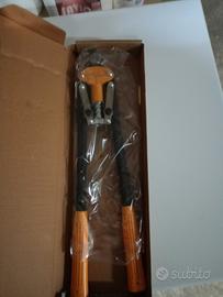 rivettatrice e altro entra 