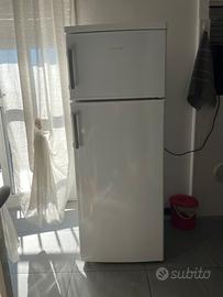 Frigorifero con freezer