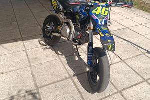 stupenda Pit bike 125 semi automatico 