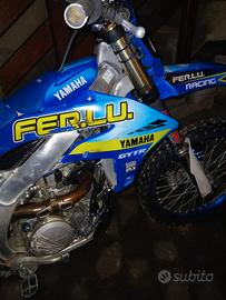 Yamaha yzf 250 anno 2024