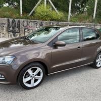 Volkswagen Polo V 2014 5p 1.4 tdi Comfortline