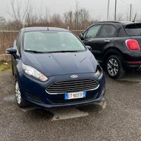 Ford Fiesta 1.5 TDCi 75CV 5 porte SINISTRATA
