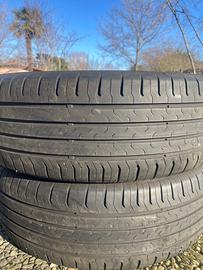 Gomme 215 60 17 estive Continental