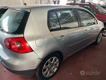 Golf 5 2003/2008 per pezzi di ricambio