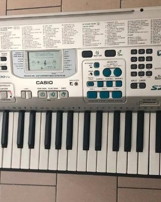 tastiera CASIO con diffusori integrati