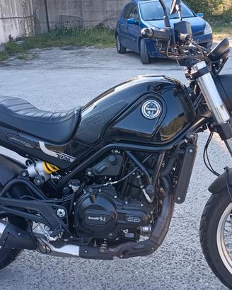 Benelli 500 trail