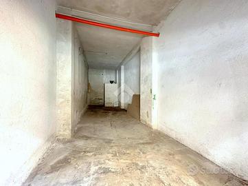 MAGAZZINO A PALERMO