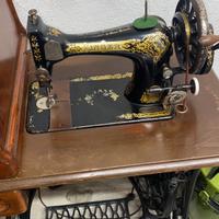 Vecchia macchina da cucire del 1900 dimia nonna
