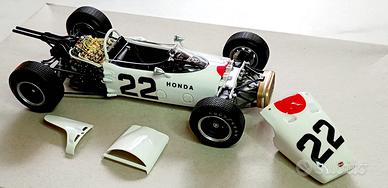 HONDA RA272 MODELLO SCALA 1/20 TAMIYA