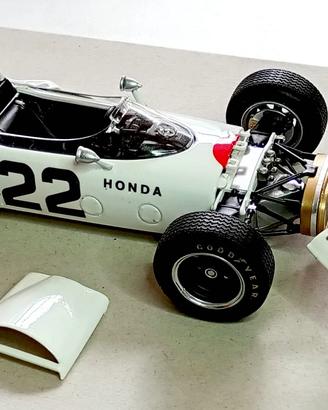 HONDA RA272 MODELLO SCALA 1/20 TAMIYA