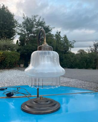 Lampada da tavolo vintage