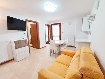 Mini + studio con cortiletto privato