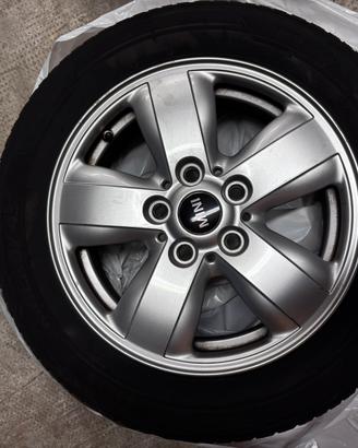 Cerchi e gomme Mini