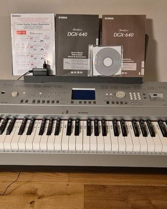 Pianoforte Digitale YAMAHA DGX-640 + MOBILE