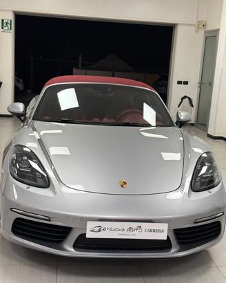 Porsche 718 Spyder Boxster 2.0