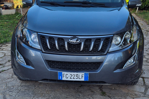 Mahindra xuv500 (7posti)