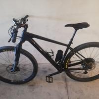 Mtb Cube carbonio 
