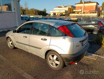 Ford focus 1.6 benzina anno - 2004 