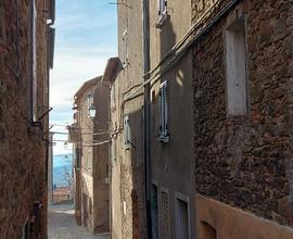 Appartamento su tre livelli a Vetulonia