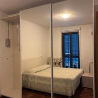 Camera da letto con armadio e 2 comodini