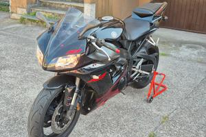 Yamaha R1 2003