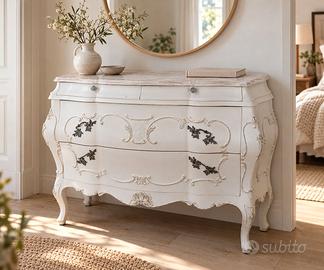 Comò shabby chic rinnovato a mano – Pezzo unico
