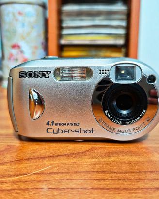 Fotocamera Vintage Sony Cyber-shot DSC-P41 4.1 Mp
