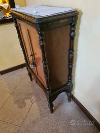 Mobiletto super antico