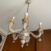 Lampadario in porcellana capodimonte