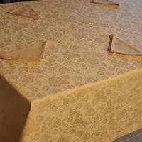 Tovaglia in puro cotone giallo oro