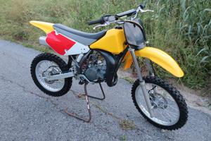 Suzuki RM 80 ricambi vari VEDI ELENCO