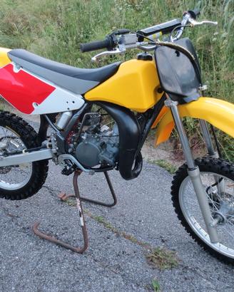 Suzuki RM 80 ricambi vari VEDI ELENCO