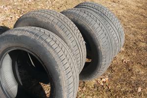 N. 4 Pneumatici Pirelli usati al 50%