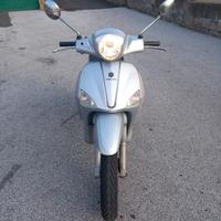 piaggio liberty 200