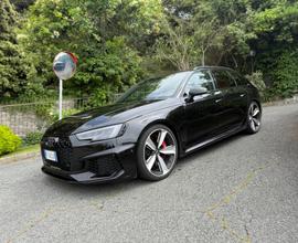 Audi A4 RS 4 Avant 2.9 TFSI quattro tiptronic