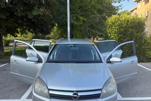 Opel astra H