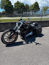 HARLEY DAVIDSON BREAKOUT 103