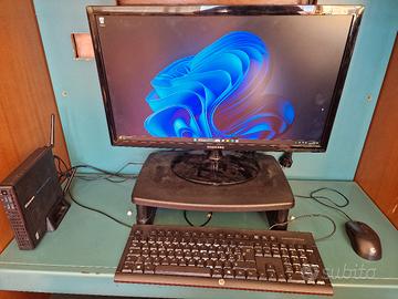 Mini PC Intel i5 Monitor Samsung 24 Pollici