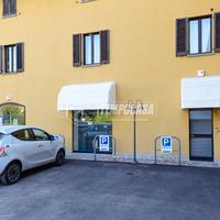 Ufficio a Erba Via Alessandro Volta 3 locali
