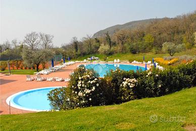 2 LOCALI A COSTERMANO